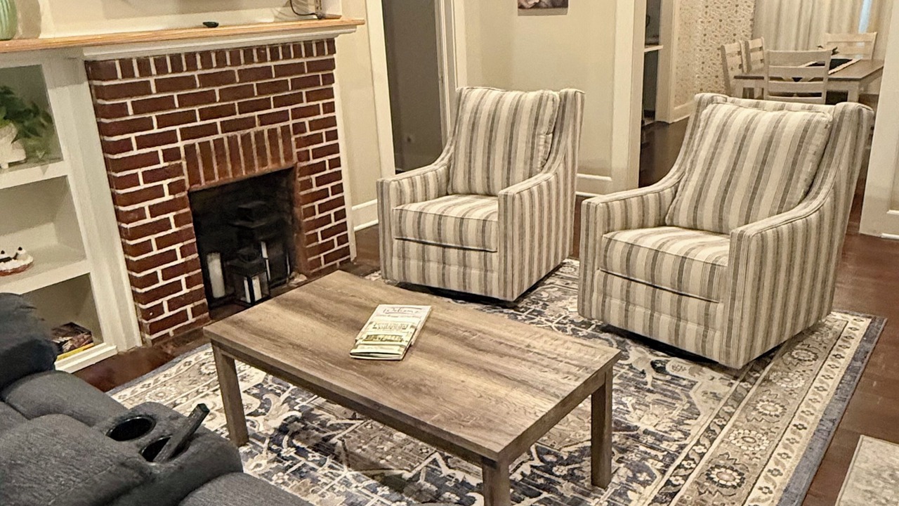 Photo of Livingroom in Laurel