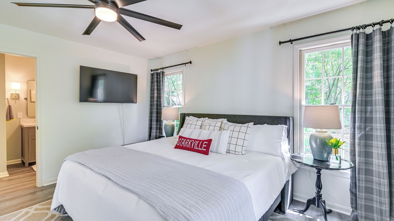 Photo of Bedroom in Starkville
