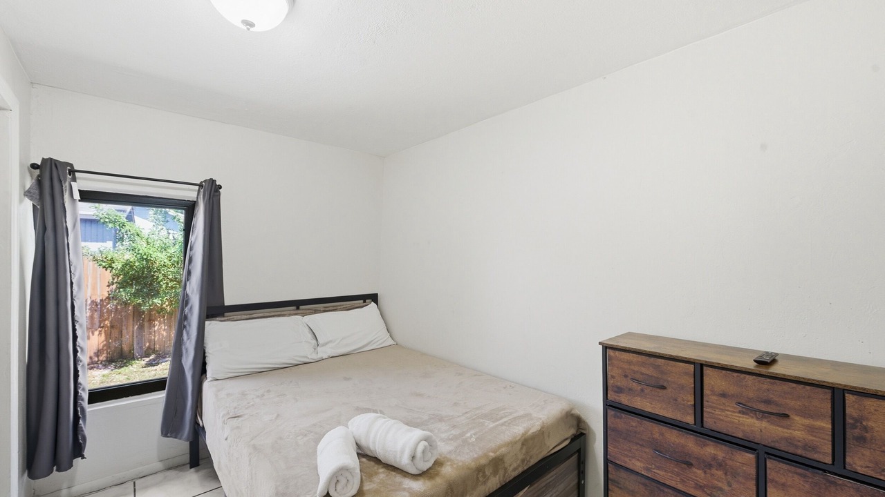 Photo of Bedroom in Riviera Beach