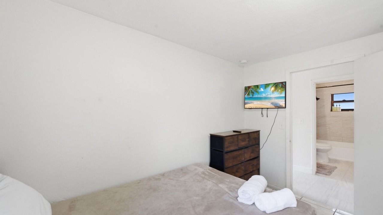 Photo of Bedroom in Riviera Beach