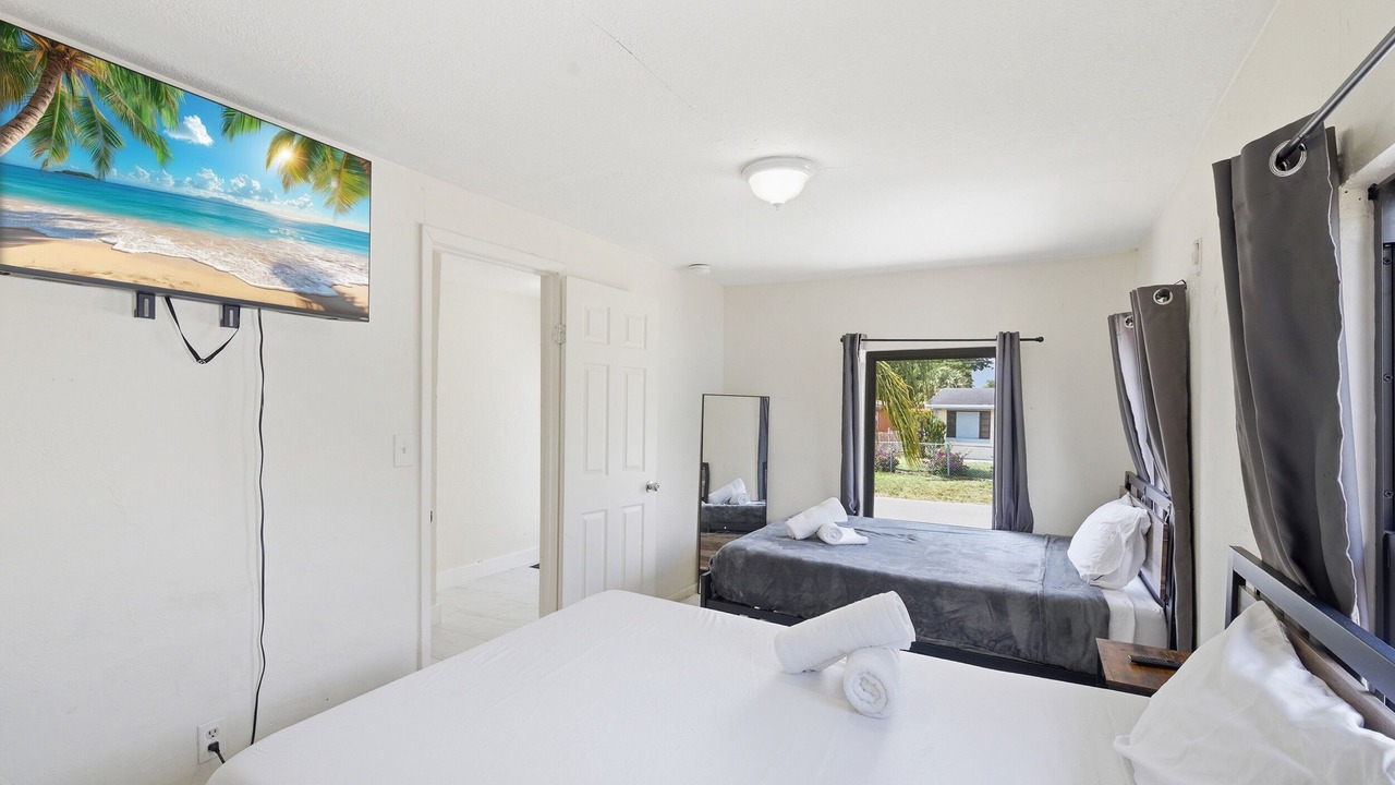 Photo of Bedroom in Riviera Beach