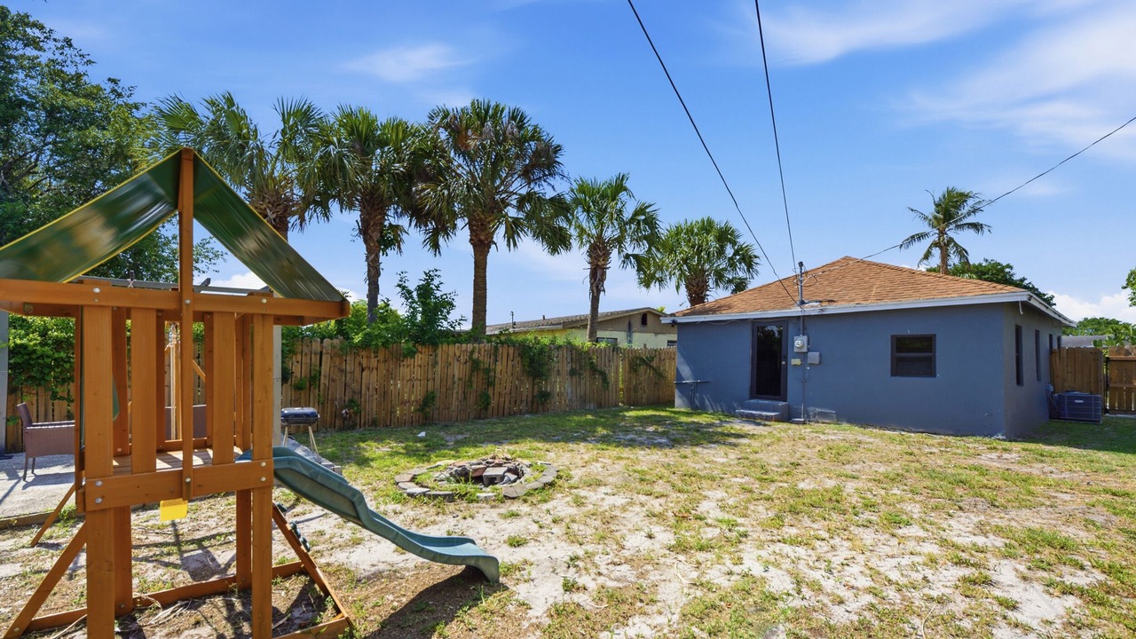 Photo of Outdoor in Riviera Beach