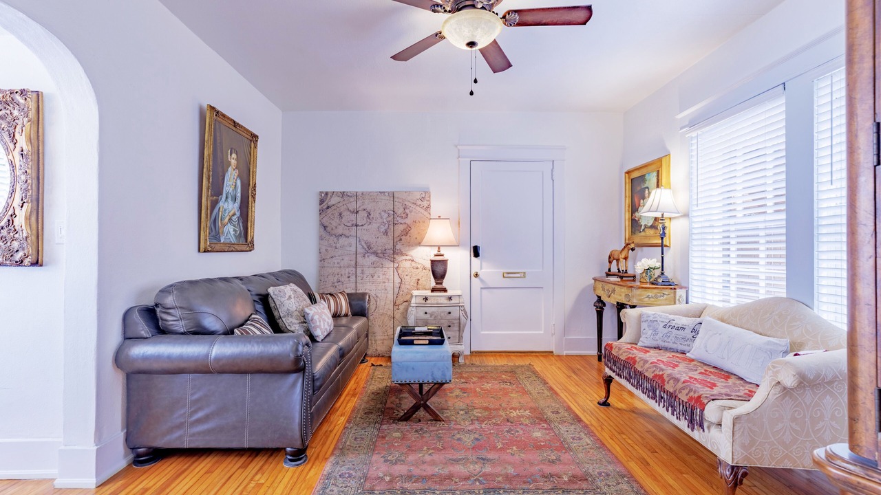 Photo of Livingroom in Hannon Park