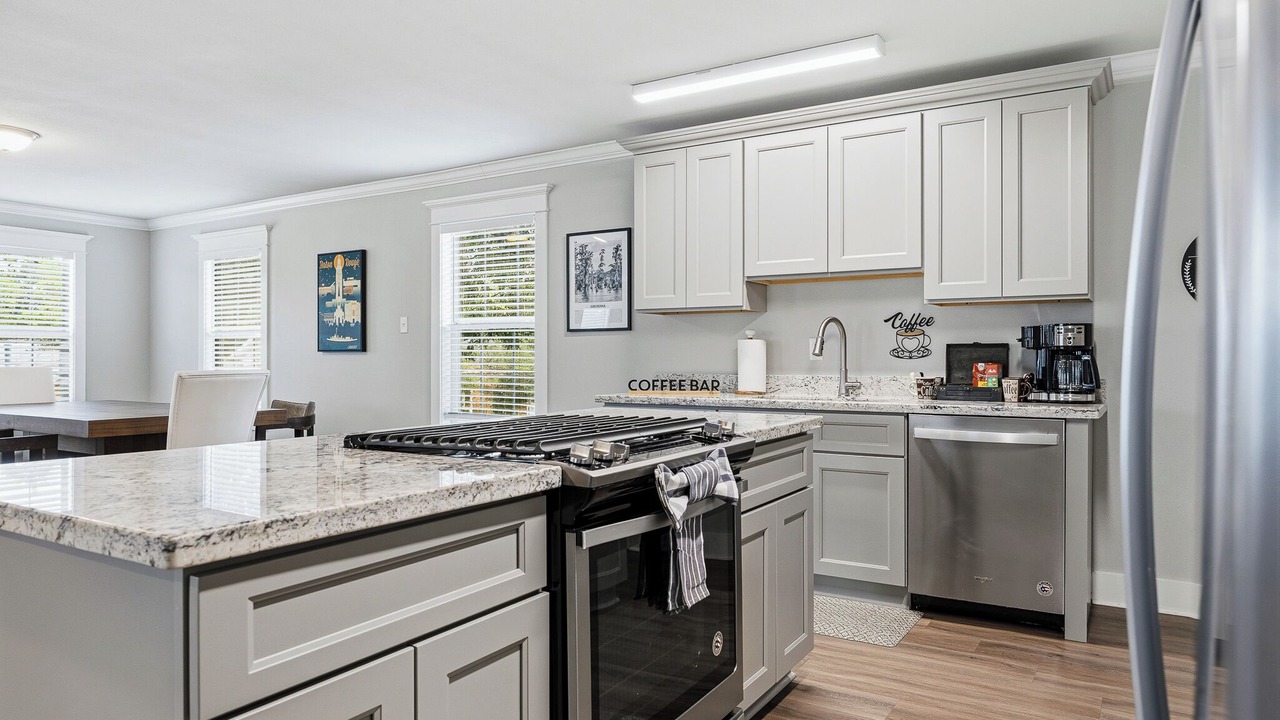 Photo of Kitchen in Roseland Terrace Historic District