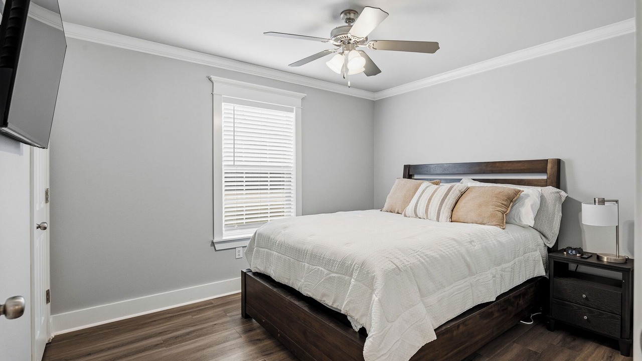 Photo of Bedroom in Roseland Terrace Historic District