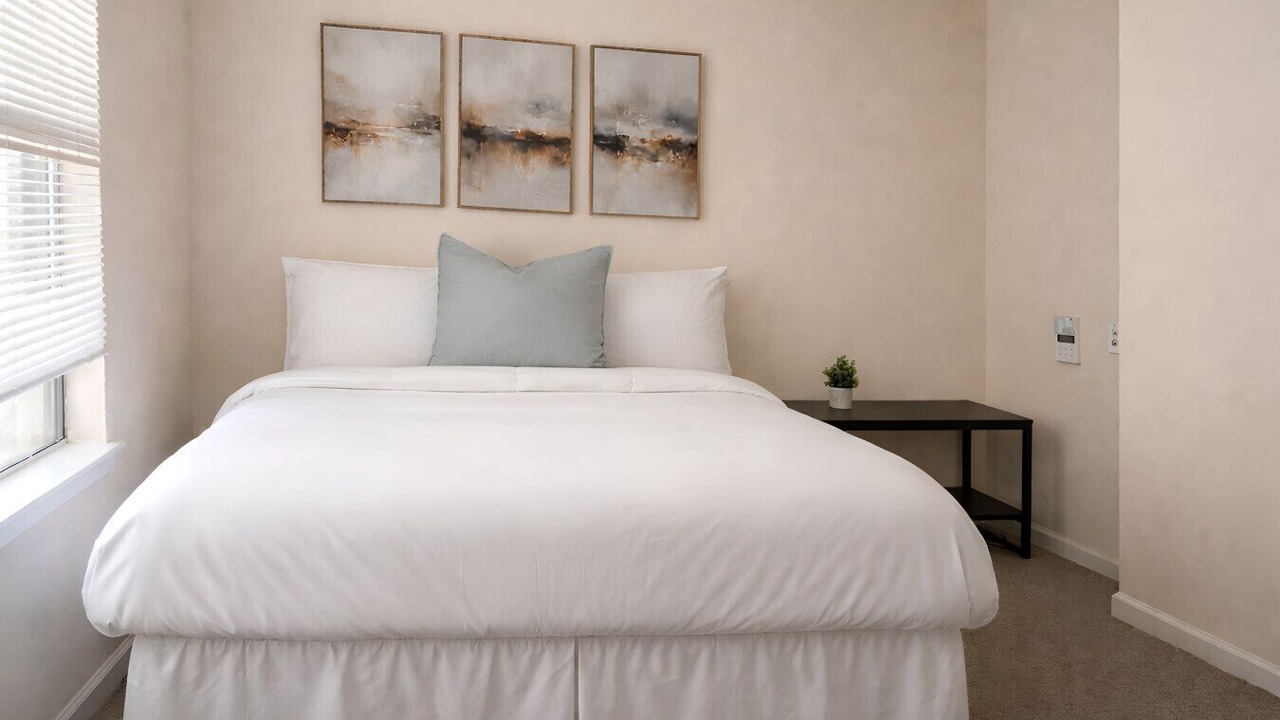 Photo of Bedroom in Central Arlington