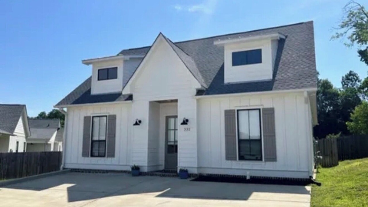 Photo of Outdoor in Starkville