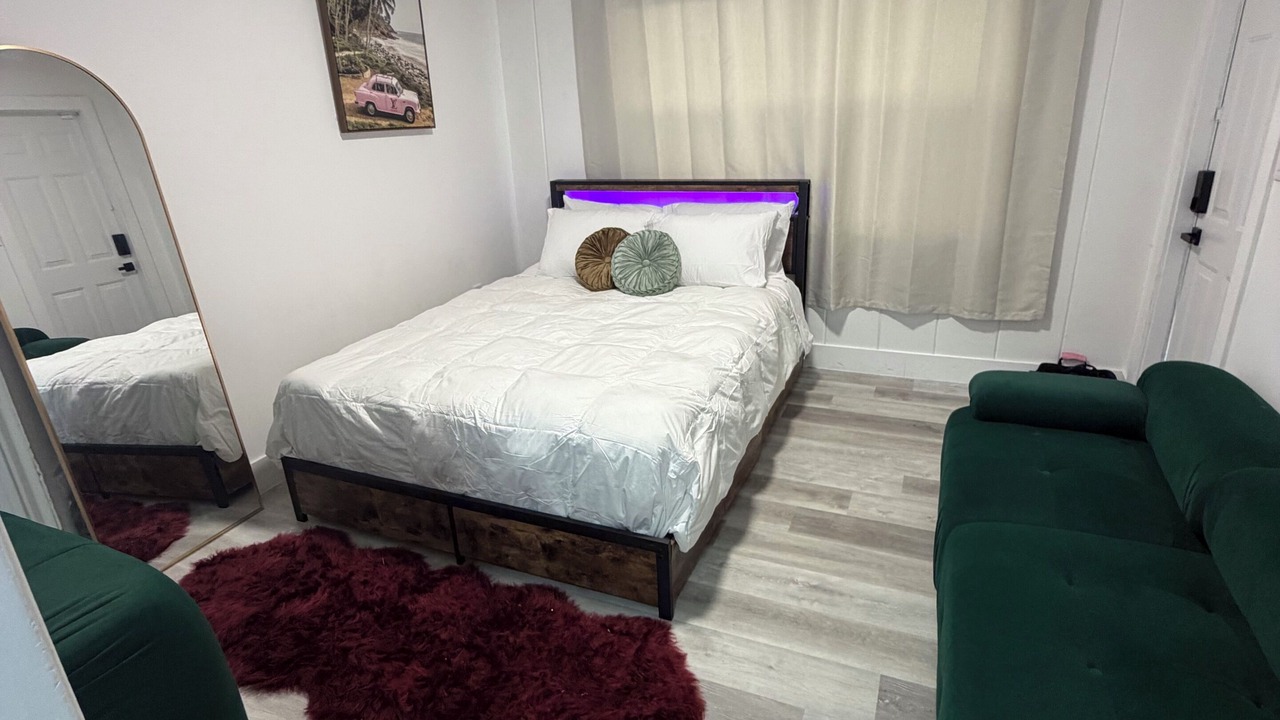 Photo of Bedroom in Coral Way