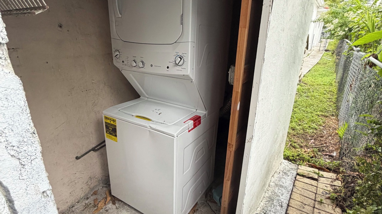 Photo of Outdoor in Coral Way