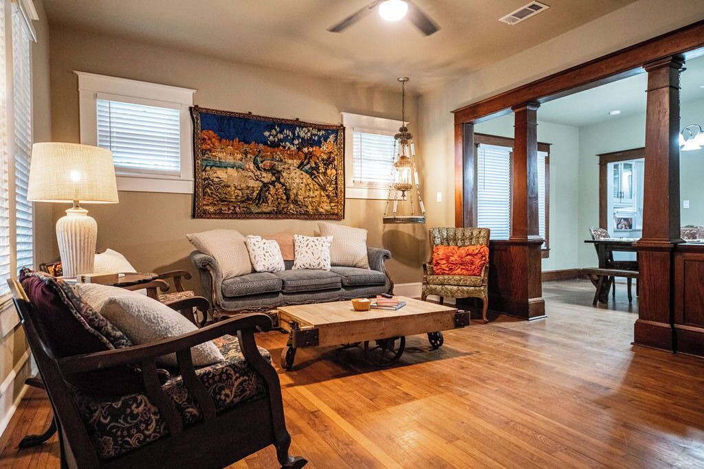 Photo of Livingroom in Sulphur Springs