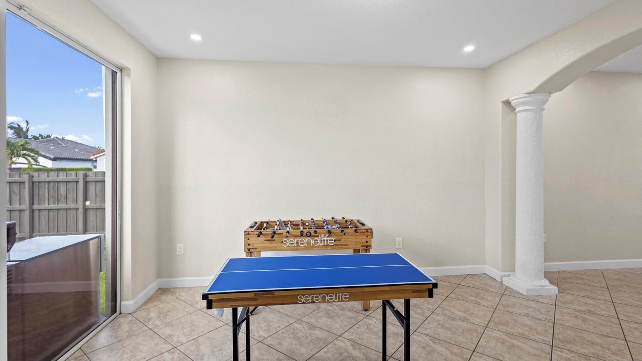Photo of Bedroom in Ludlam