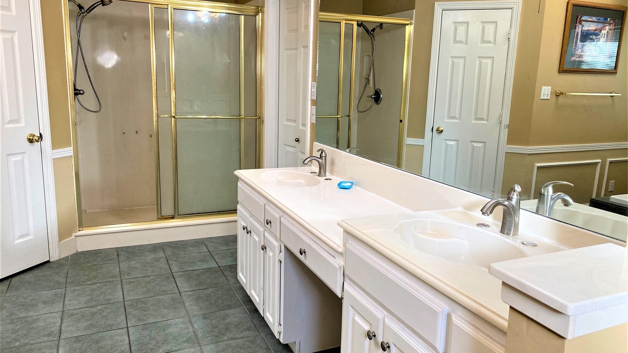 Photo of Bathroom in Northeast Carrollton