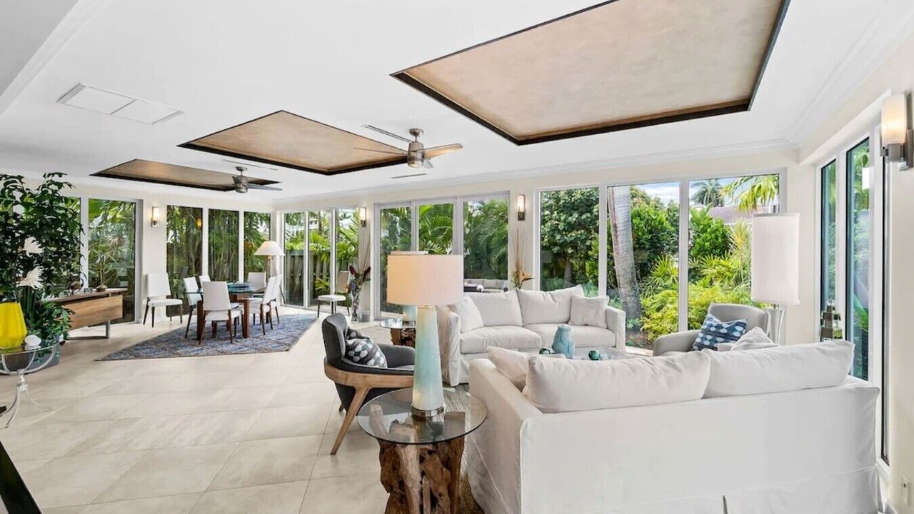 Photo of Livingroom in Hendricks and Venice Isles