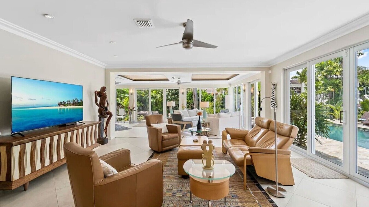 Photo of Livingroom in Hendricks and Venice Isles