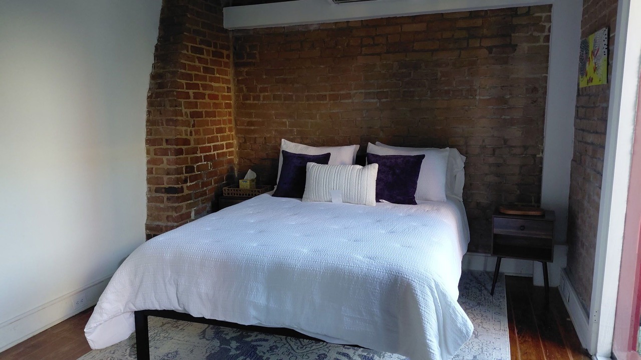 Photo of Bedroom in Treme