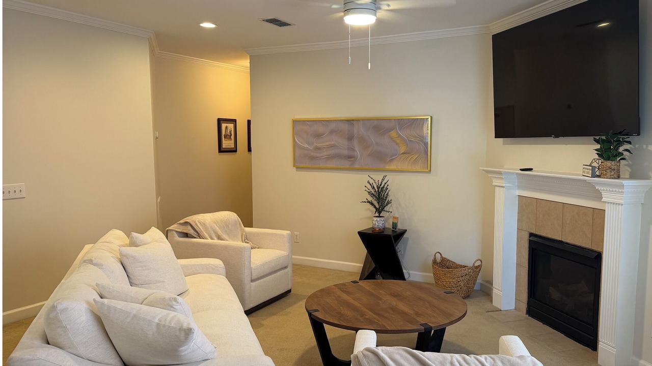 Photo of Livingroom in Starkville