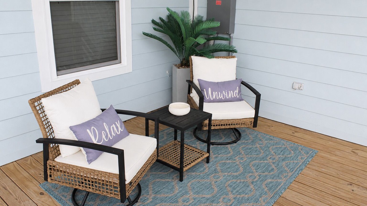 Photo of Patio Balcony in Shoreline Park