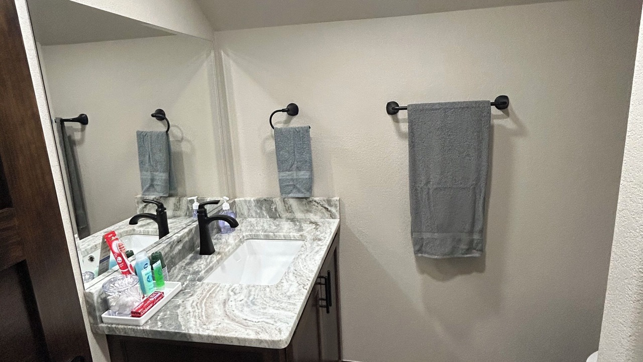 Photo of Bathroom in Redlick