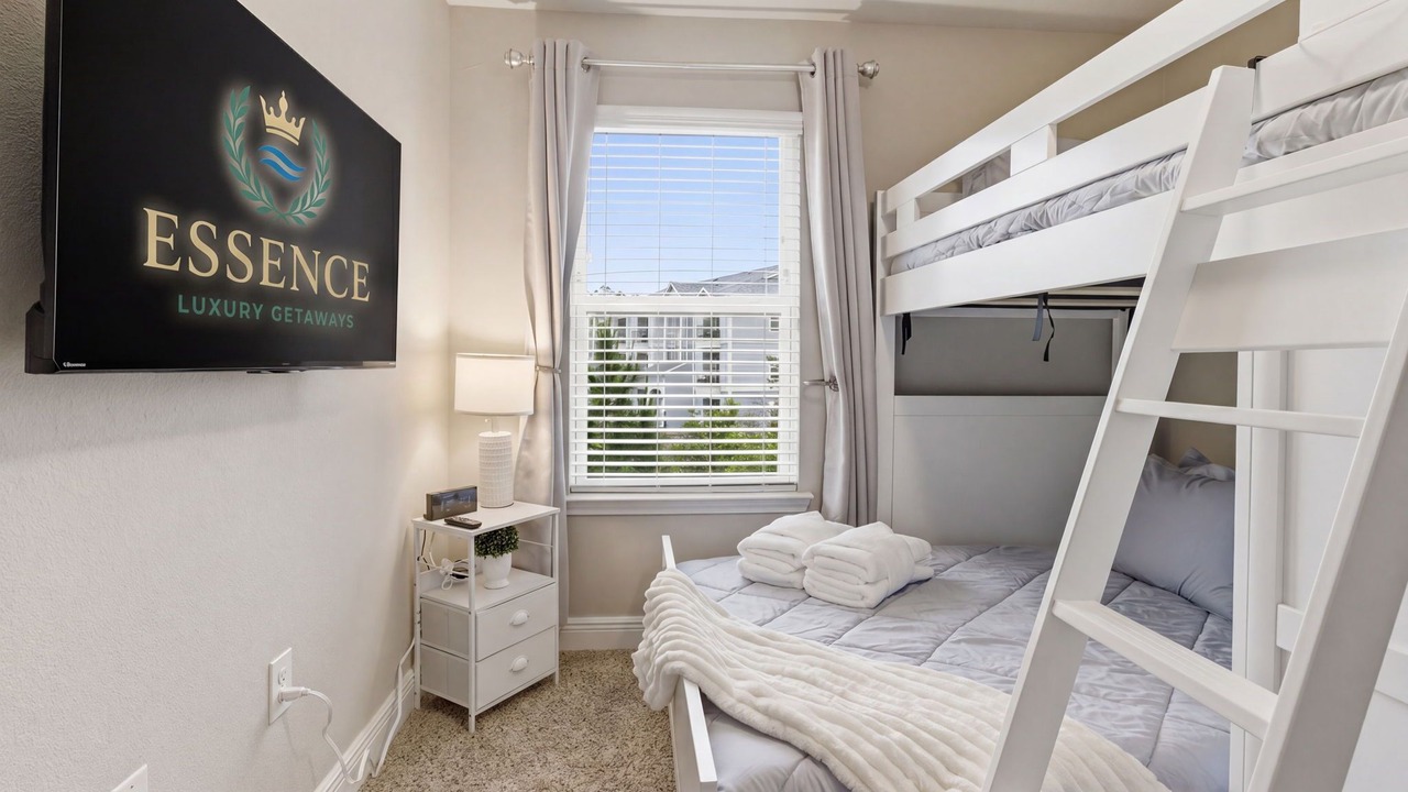 Photo of Bedroom in Upper Grand Lagoon