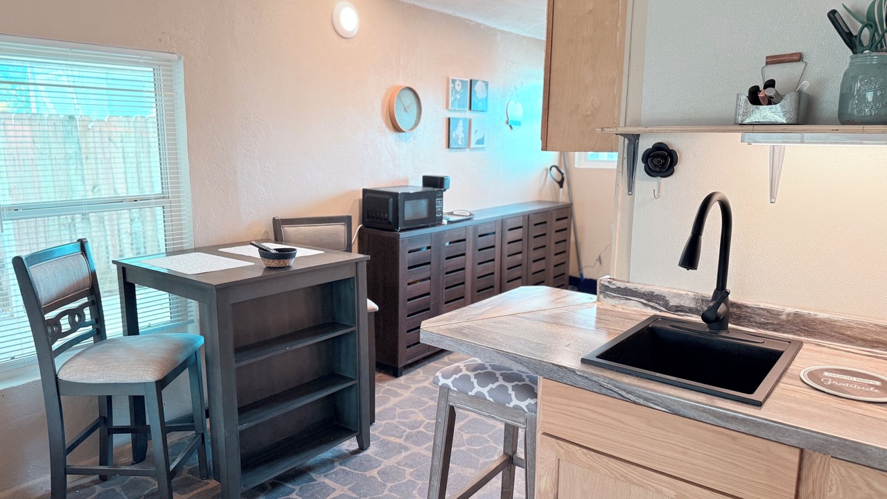 Photo of Kitchen in Cut Off