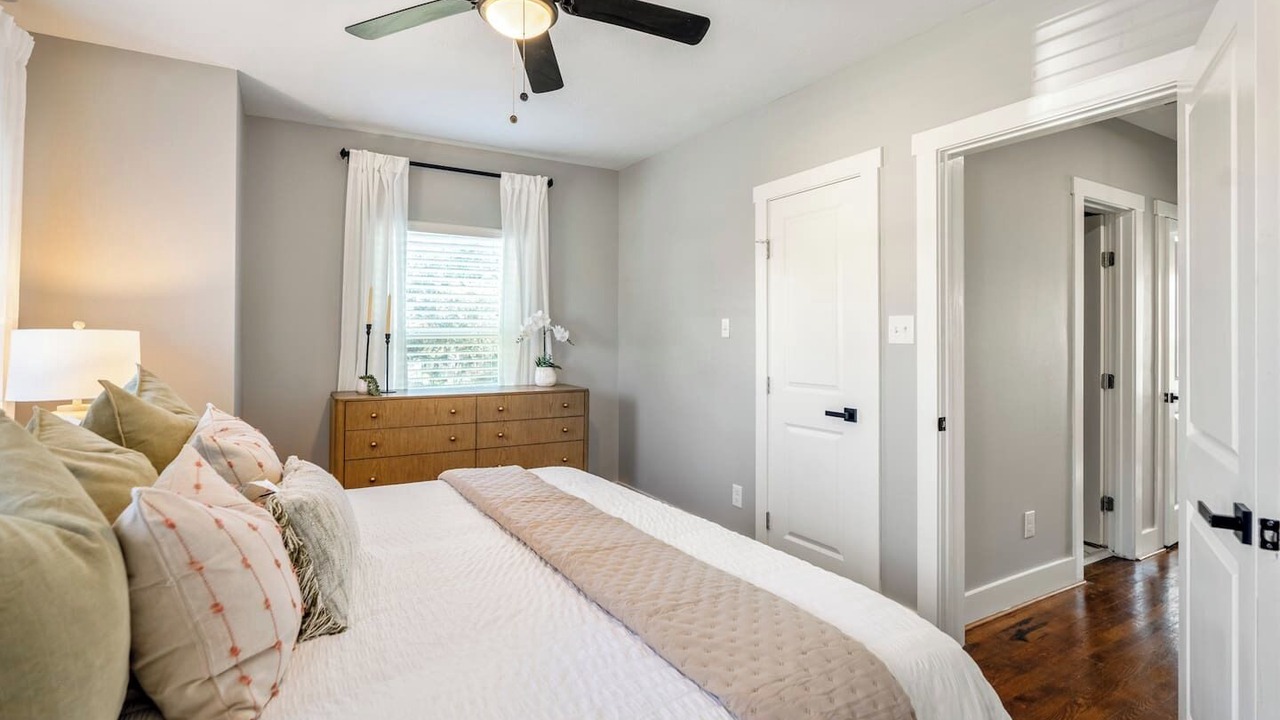 Photo of Bedroom in Greater East End