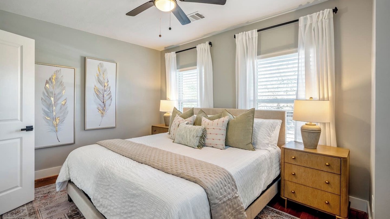 Photo of Bedroom in Greater East End