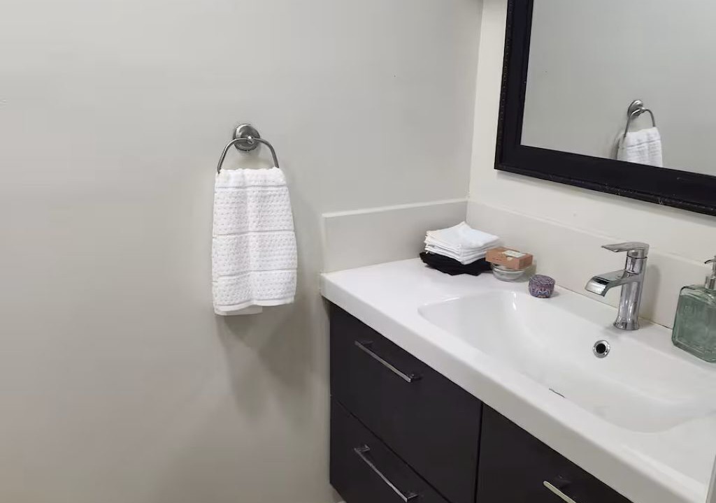 Photo of Bathroom in Sunrise