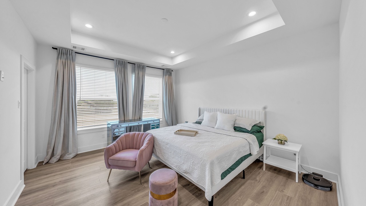 Photo of Bedroom in Garden Oaks