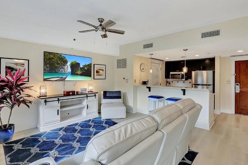 Photo of Livingroom in Miramar Beach