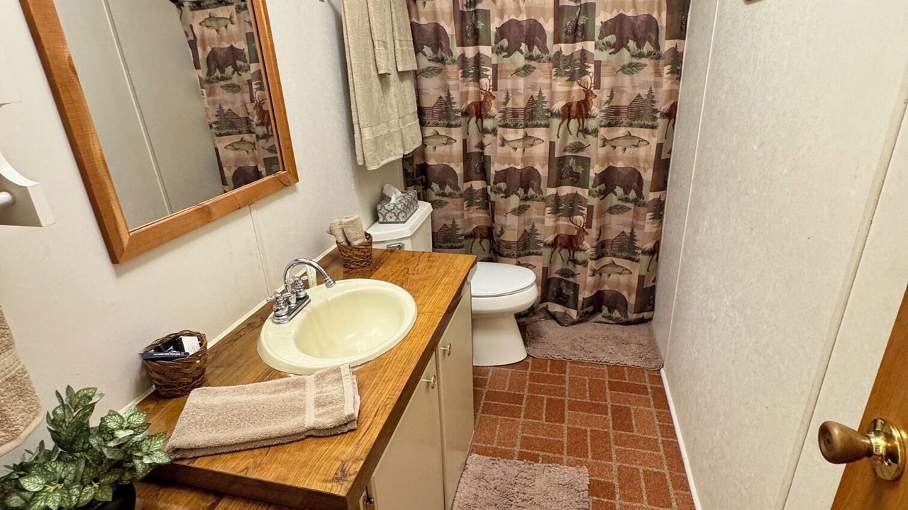 Photo of Bathroom in Catherine