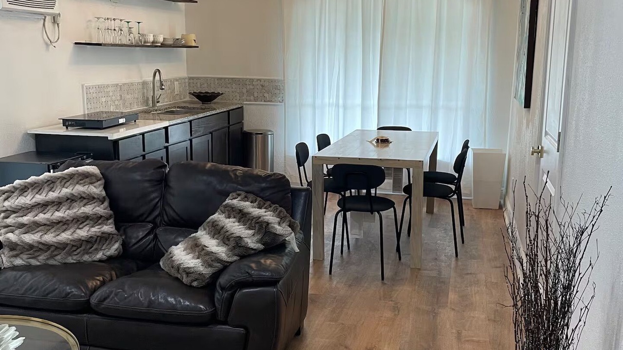 Photo of Livingroom in Riverside Terrace