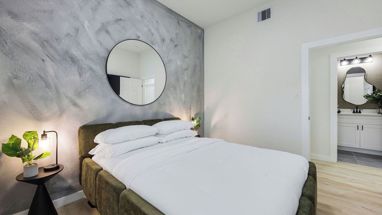 Photo of Bedroom in Northeast Houston