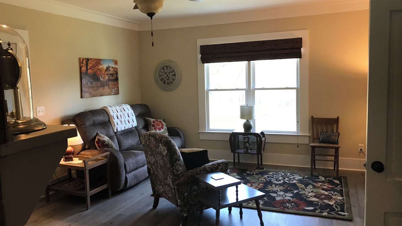 Photo of Livingroom in West Point