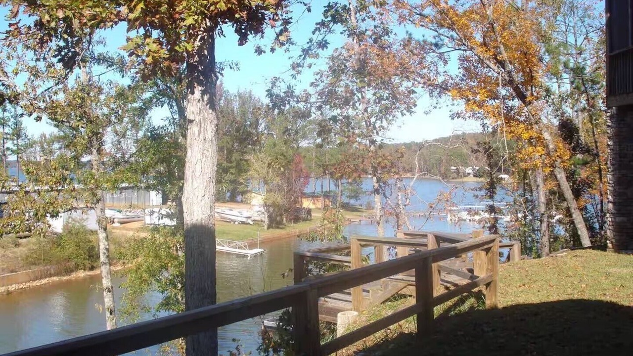 Photo of Others in Dadeville