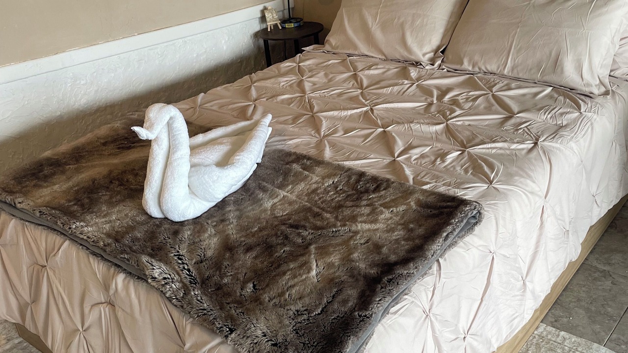 Photo of Bedroom in Saratoga