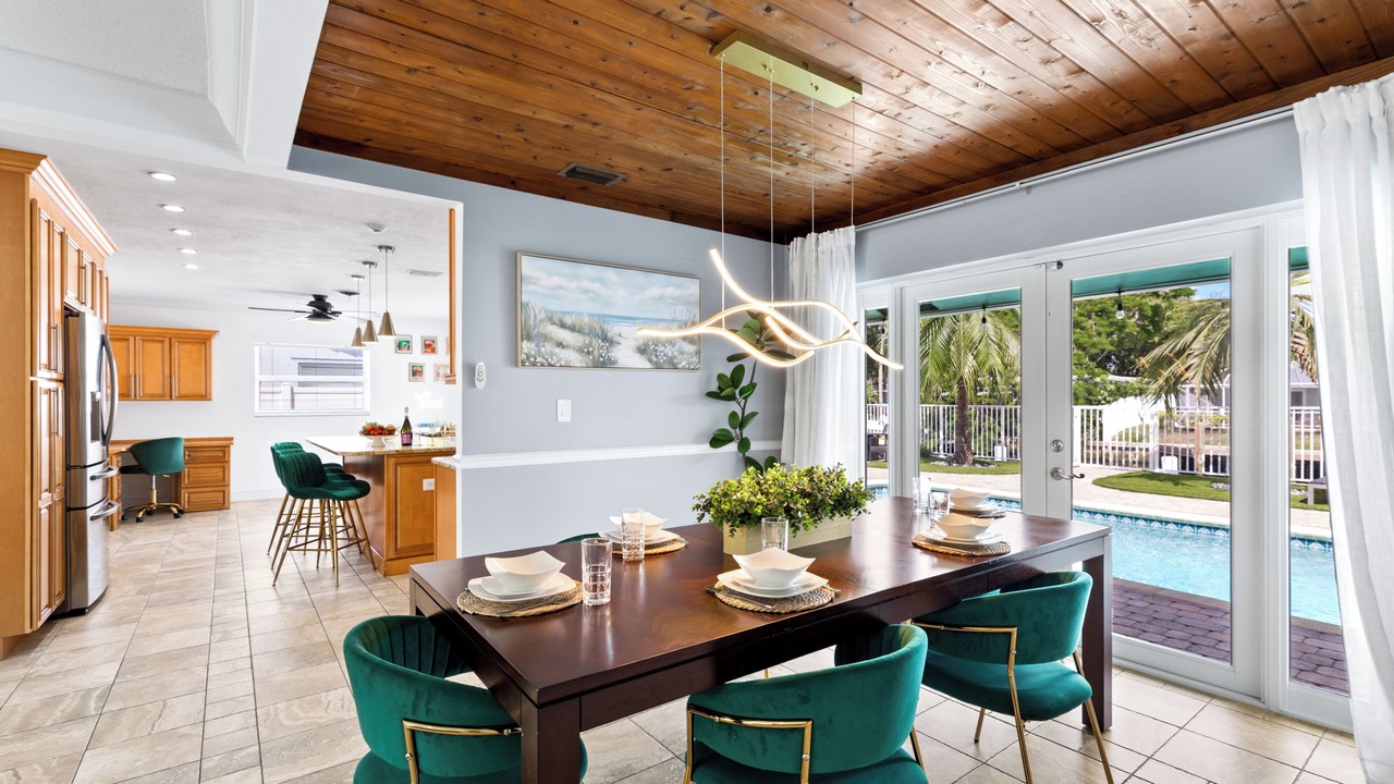 Photo of Bedroom in Coral Ridge Isles