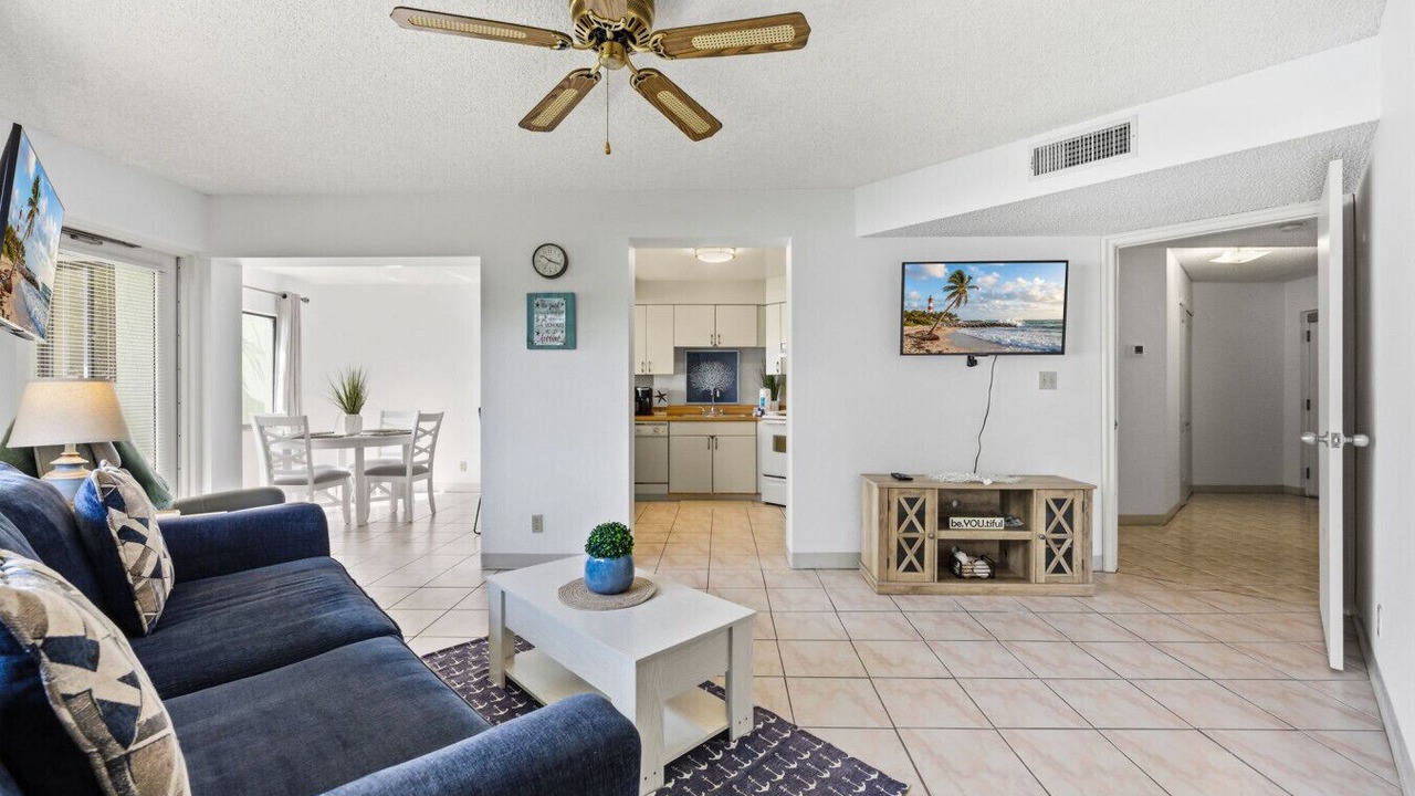 Photo of Livingroom in Tierra Verde