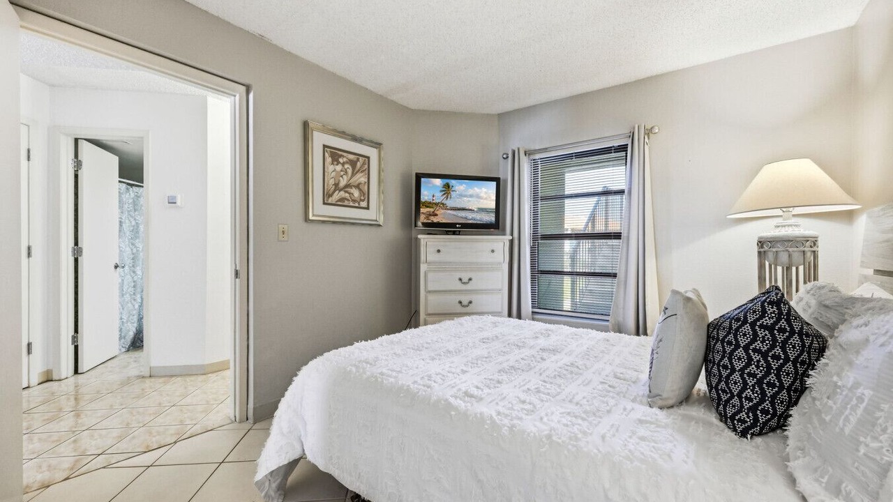 Photo of Bedroom in Tierra Verde
