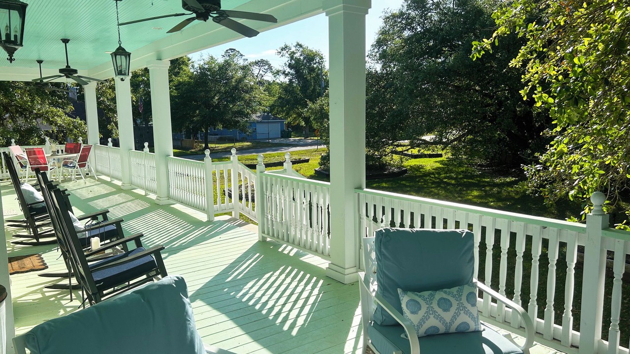 Photo of Patio Balcony in Waveland