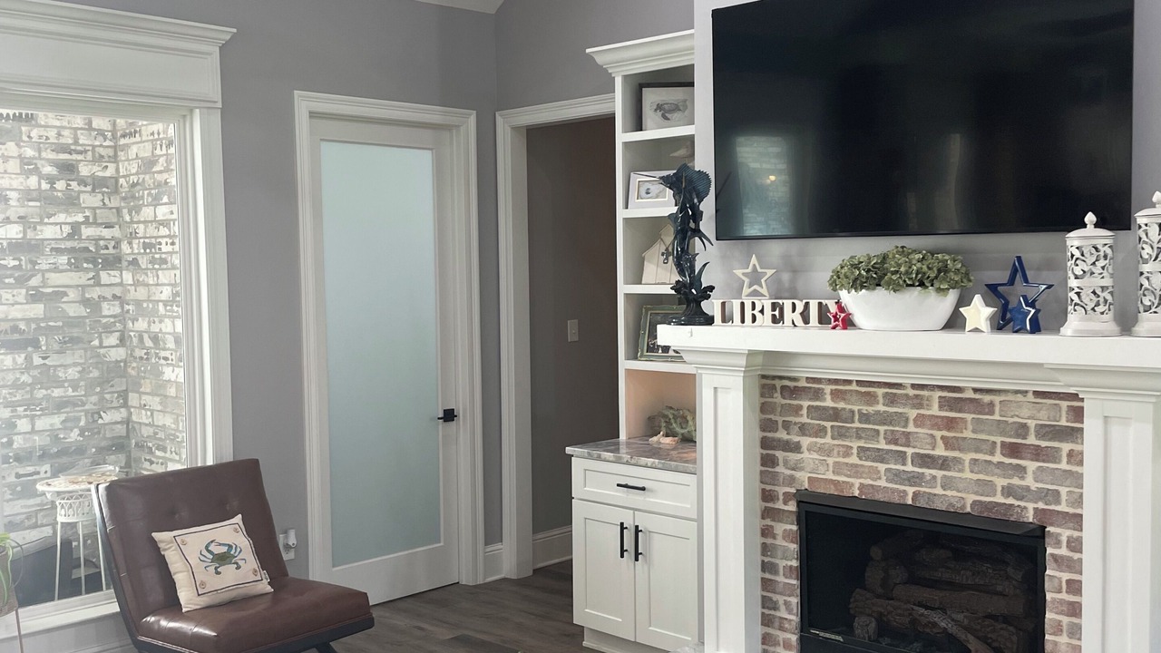Photo of Livingroom in Ocean Springs