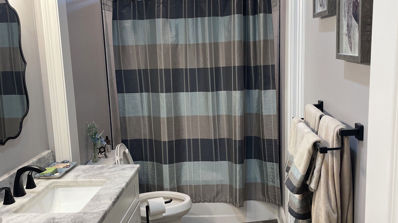 Photo of Bathroom in Ocean Springs