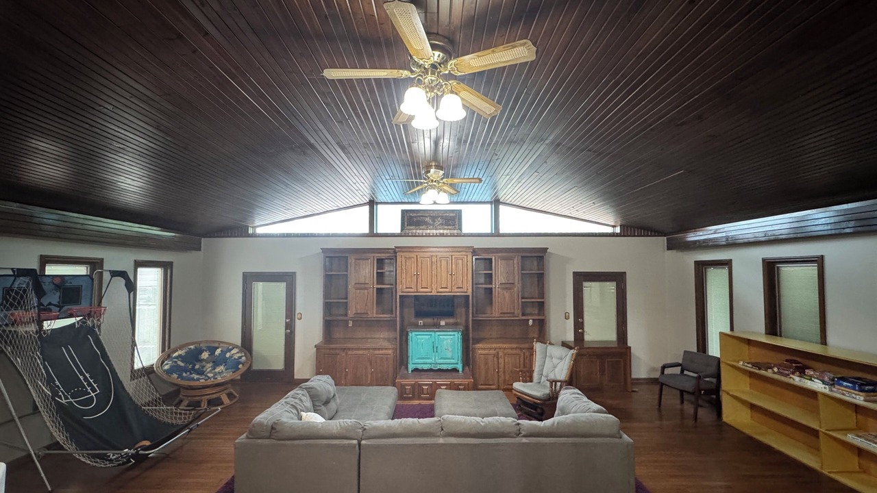 Photo of Livingroom in Benton
