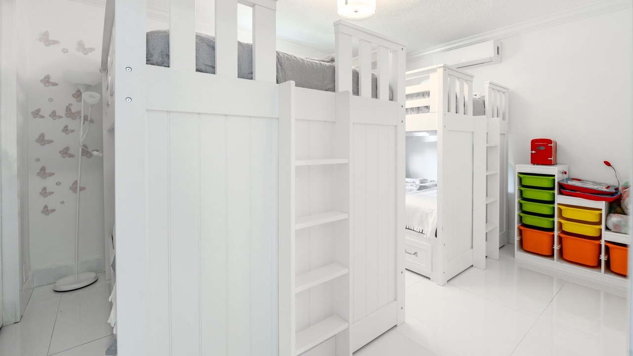 Photo of Bedroom in Coral Ridge Isles