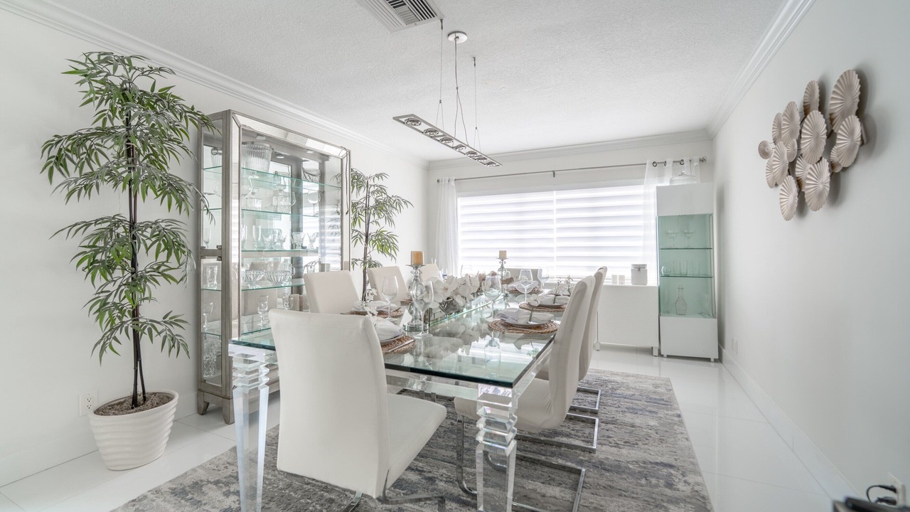 Photo of Bedroom in Coral Ridge Isles