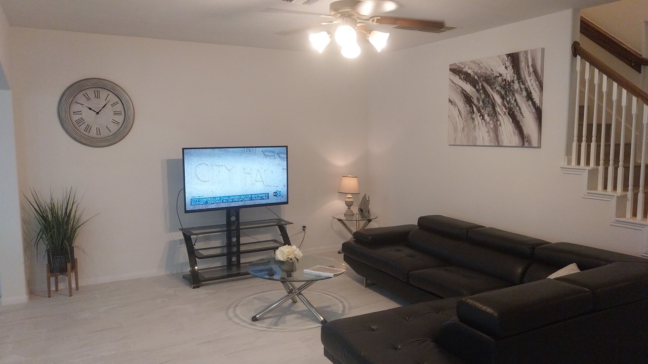 Photo of Livingroom in FM 1960