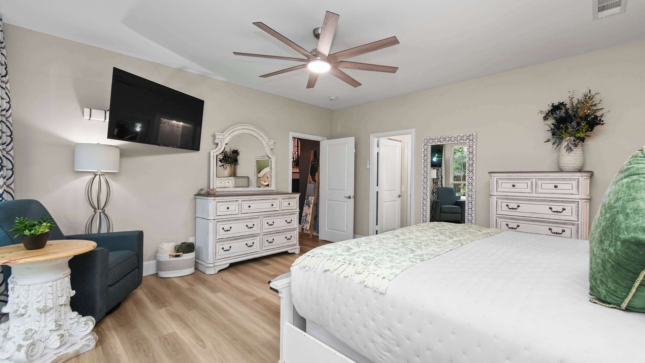 Photo of Bedroom in Highland Village