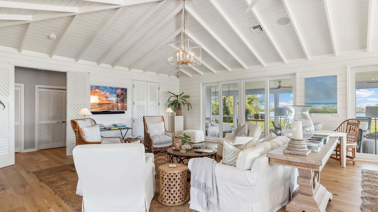 Photo of Bedroom in Boca Grande
