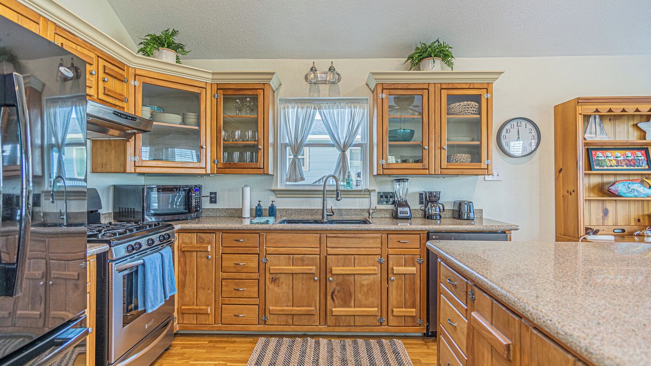 Photo of Kitchen in Jamaica Beach