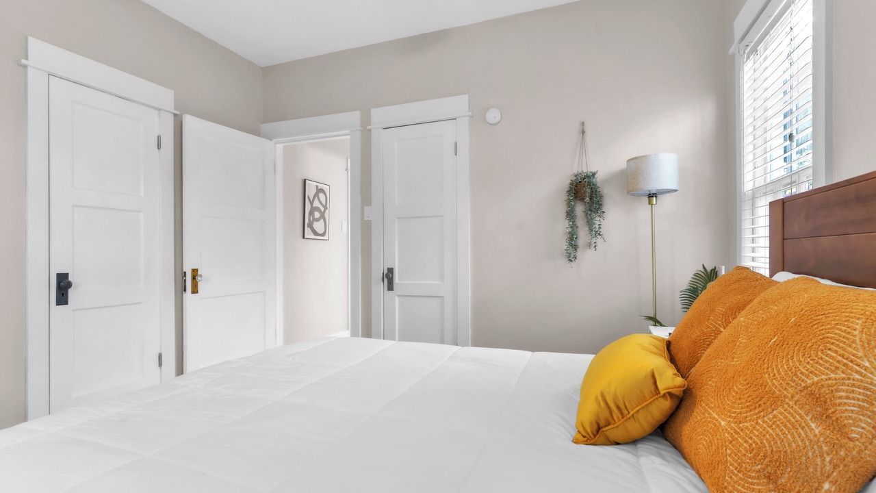 Photo of Bedroom in Gulfport