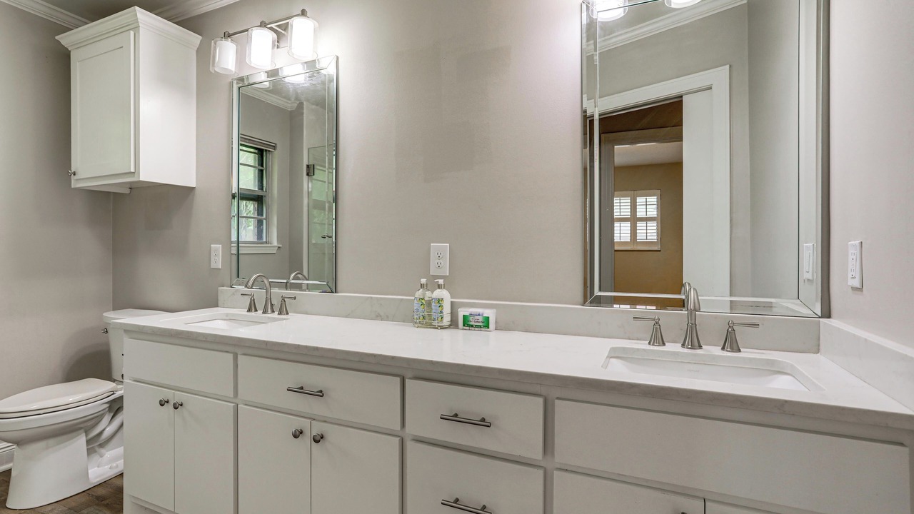 Photo of Bathroom in Alexandria